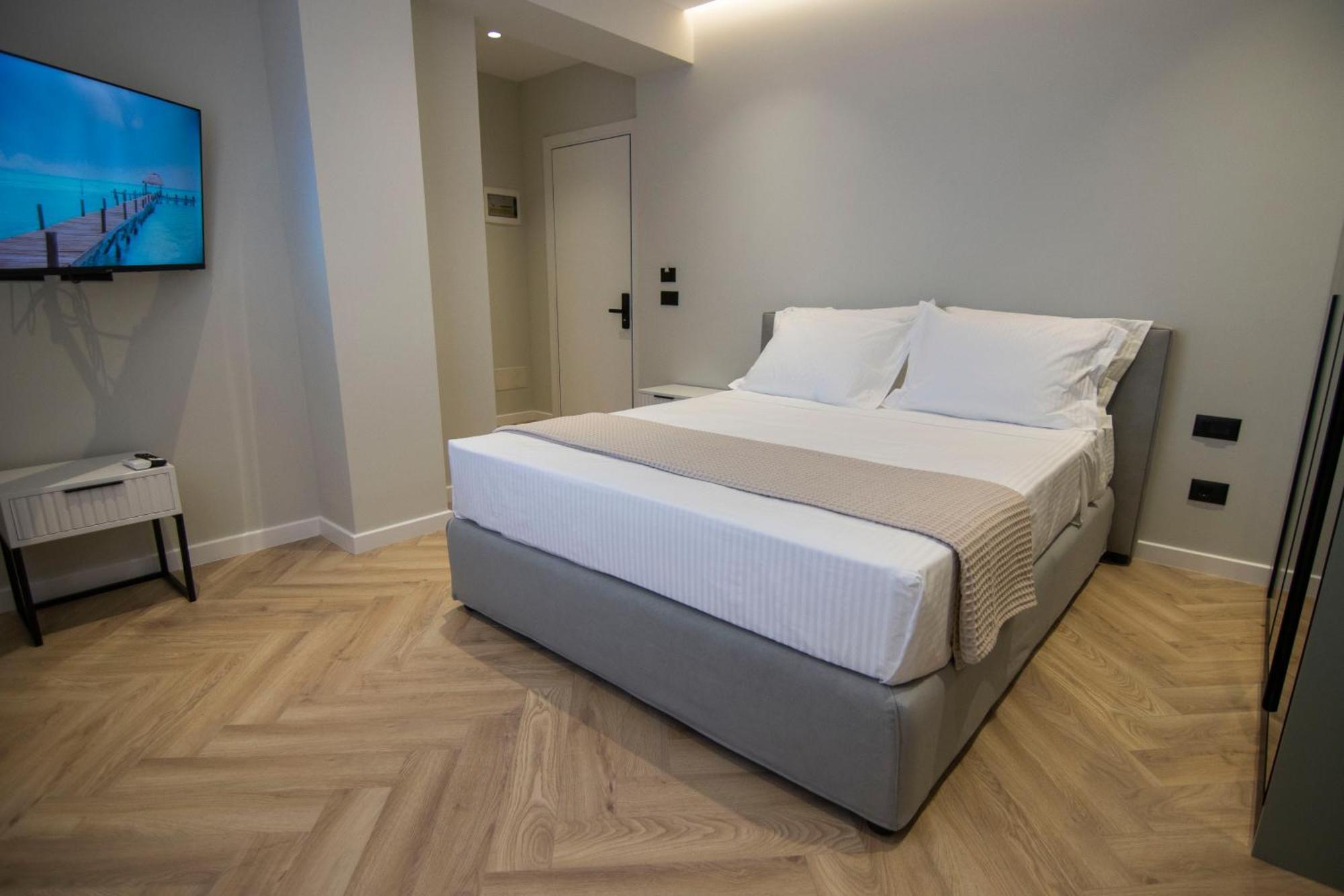 Mina Luxury Rooms Τίρανα Εξωτερικό φωτογραφία