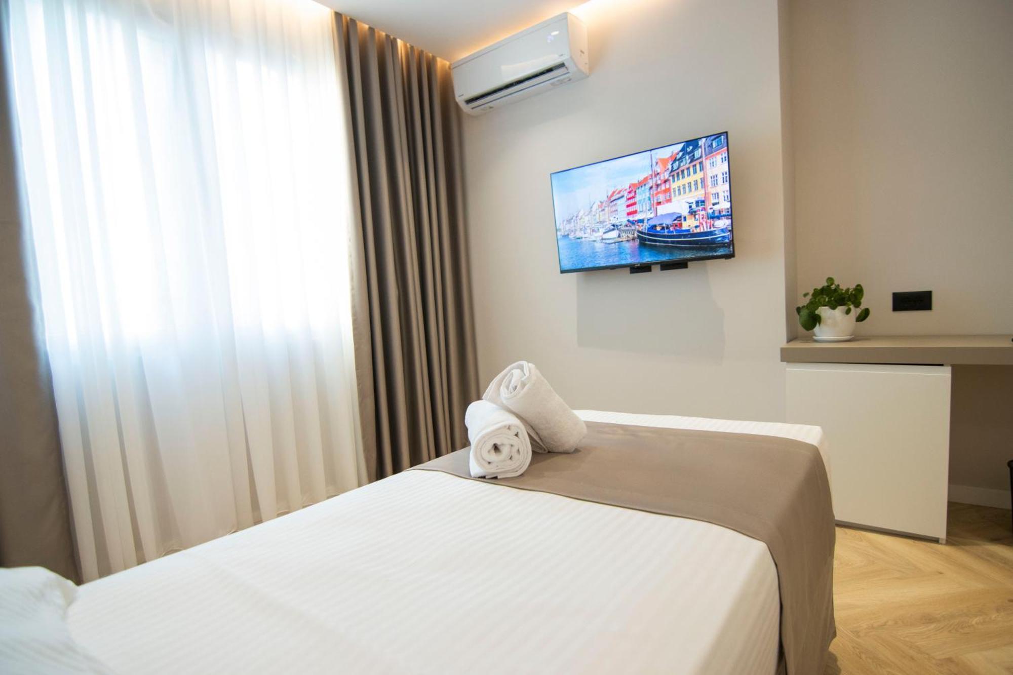 Mina Luxury Rooms Τίρανα Εξωτερικό φωτογραφία